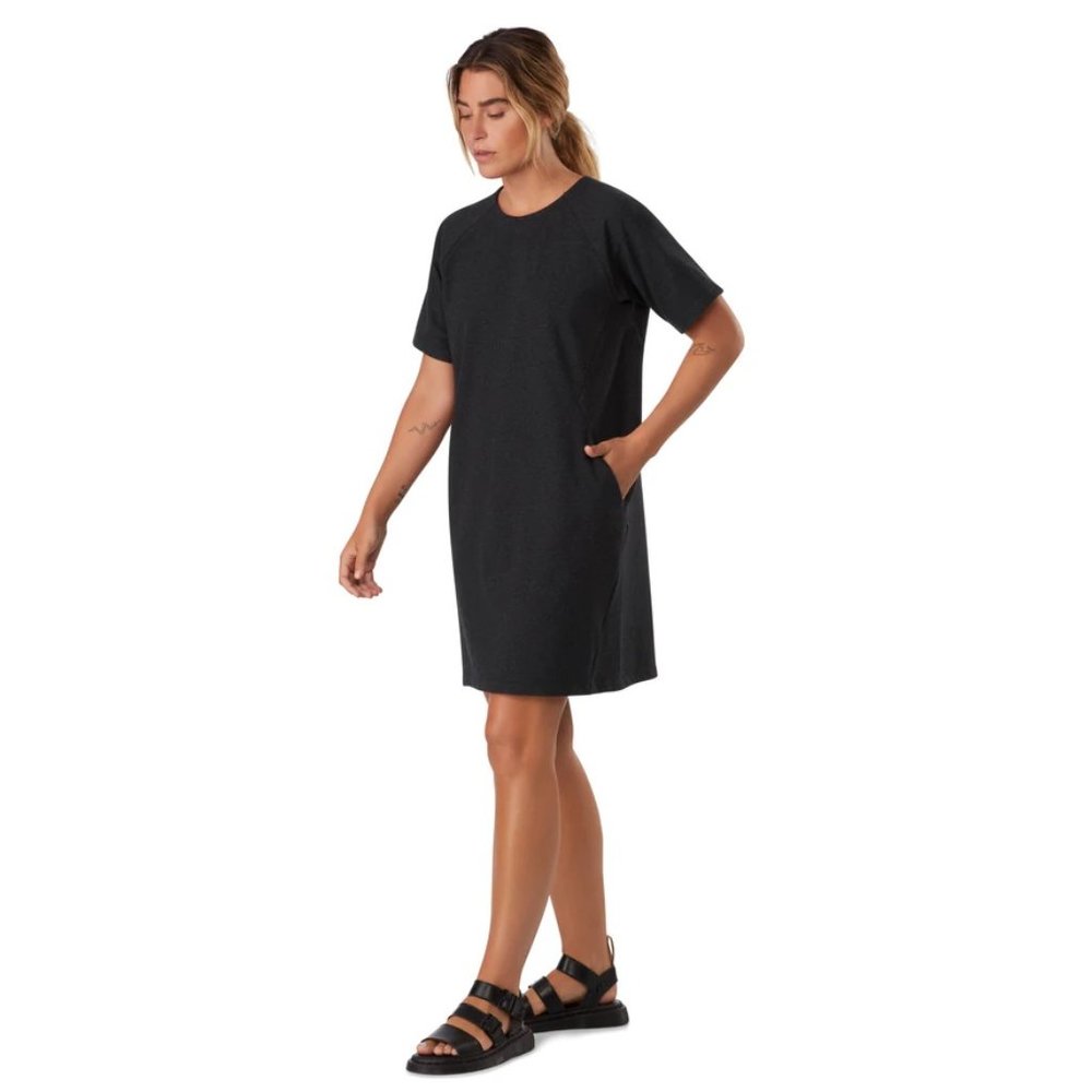 Arc'teryx Momenta Dress / Small / Black Heather Short Sleeve Shirt Relaxed - Picture 2 of 13